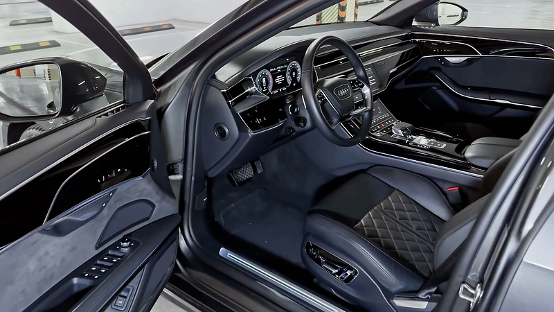 Audi A8 L