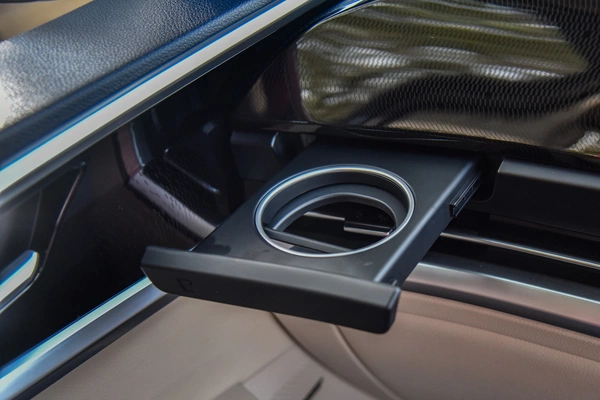 Pop-out cup holders.