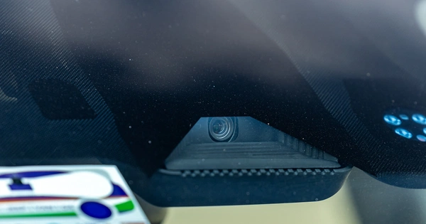 Level 2 ADAS with adaptive cruise, AEB and blind-spot monitoring.