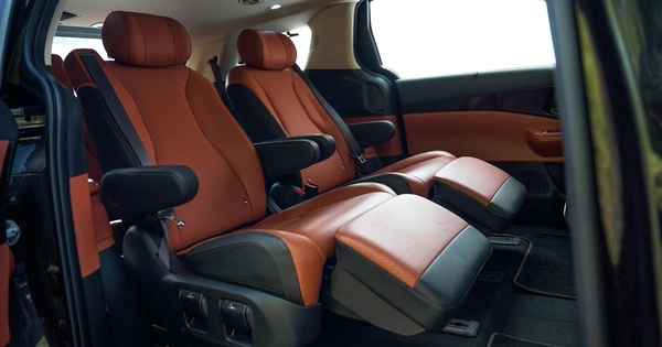 Second-row VIP lounge seats with 14-way adjustment, ottoman, heat/vent/massage.