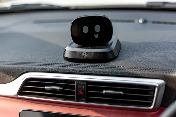 AI assistant for news and controls.