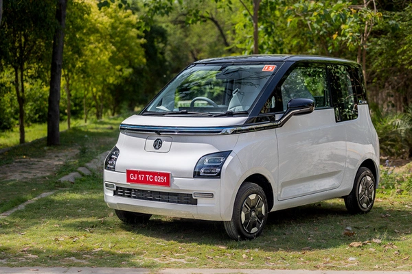 Quirky premium design with full LED lighting.