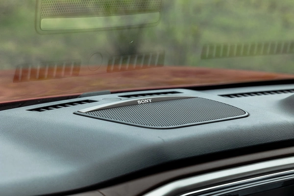 12-speaker 3D Sony sound system.