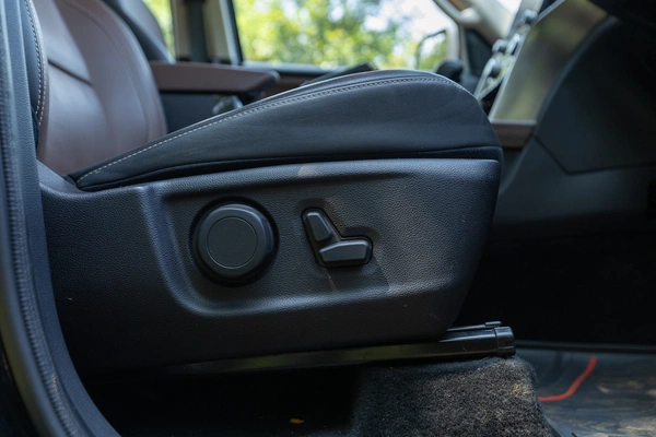 6-way power driver seat.