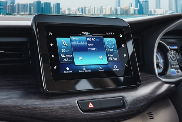 The 7-inch infotainment is simple but very easy and intuitive to use, with Android Auto and Apple CarPlay.