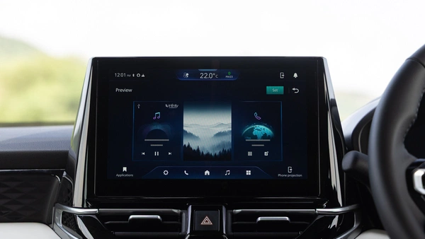 10.1-inch touchscreen is quick and displays sharp graphics.