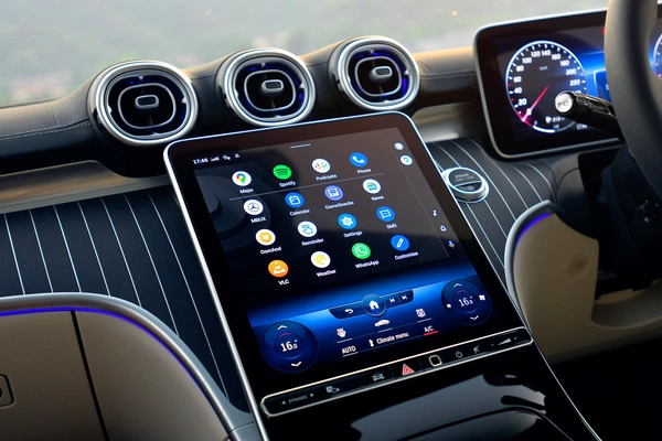 11.9-inch infotainment.