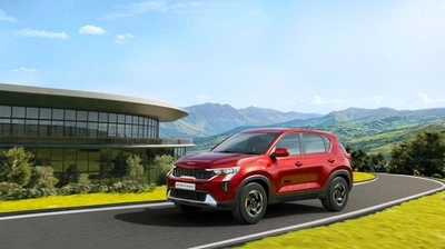 Kia Sonet 2026 Launched In India - Now Gets Automatic Variants In Base Variant