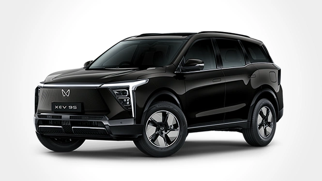 Mahindra XEV 9S Pack Two Above Stealth Black Front Side View