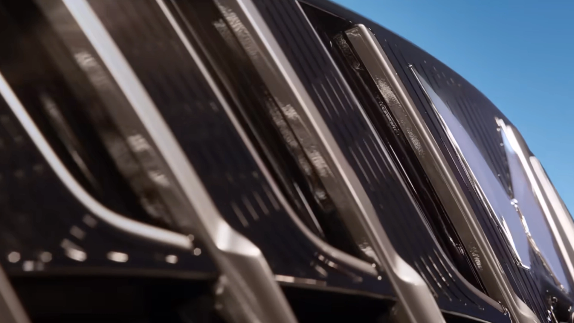 Mahindra XUV 7xo grille