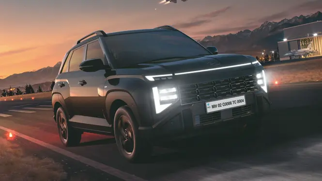 Hyundai Venue Knight Edition front profile