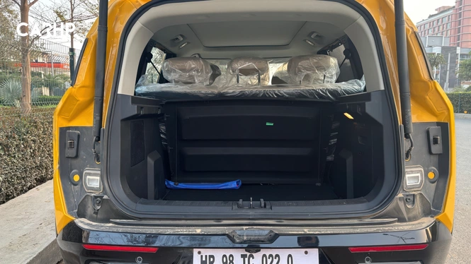 Tata Sierra Trunk