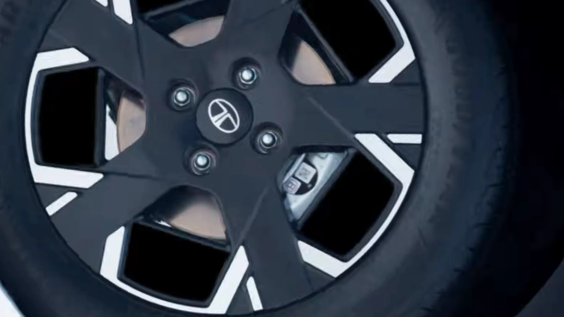 Tat Punch facelift teaser images