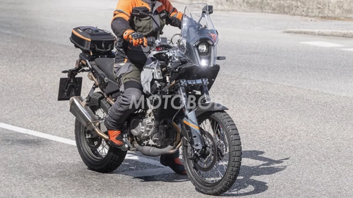 Upcoming KTM 490 Adventure Spied Testing With All-Terrain Tyres and Minimal Body Panels Image