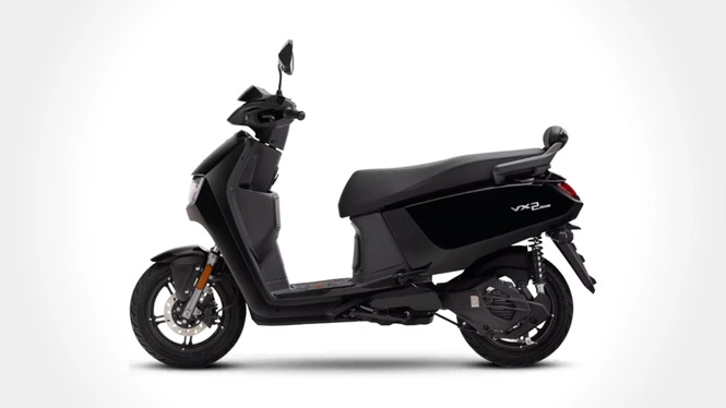 Hero Vida VX2 in Pearl Black
