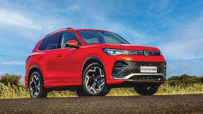 Volkswagen Tiguan R-Line Red