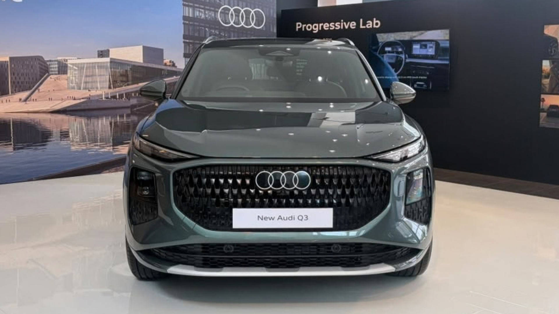 New-Generation Audi Q3 Exterior Front View