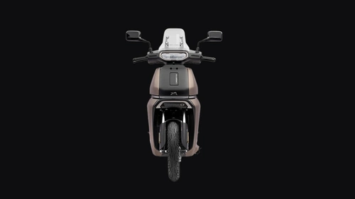 EV Scooters Under 1 Lakhs with atleast 100 KM Of Range Image