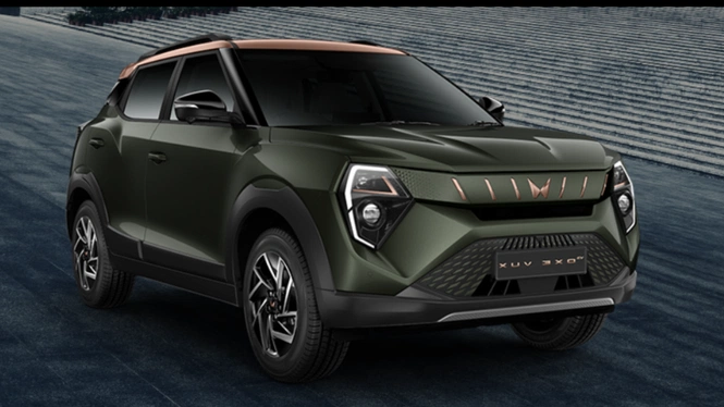 Mahindra XUV 3XO EV Deep Forest