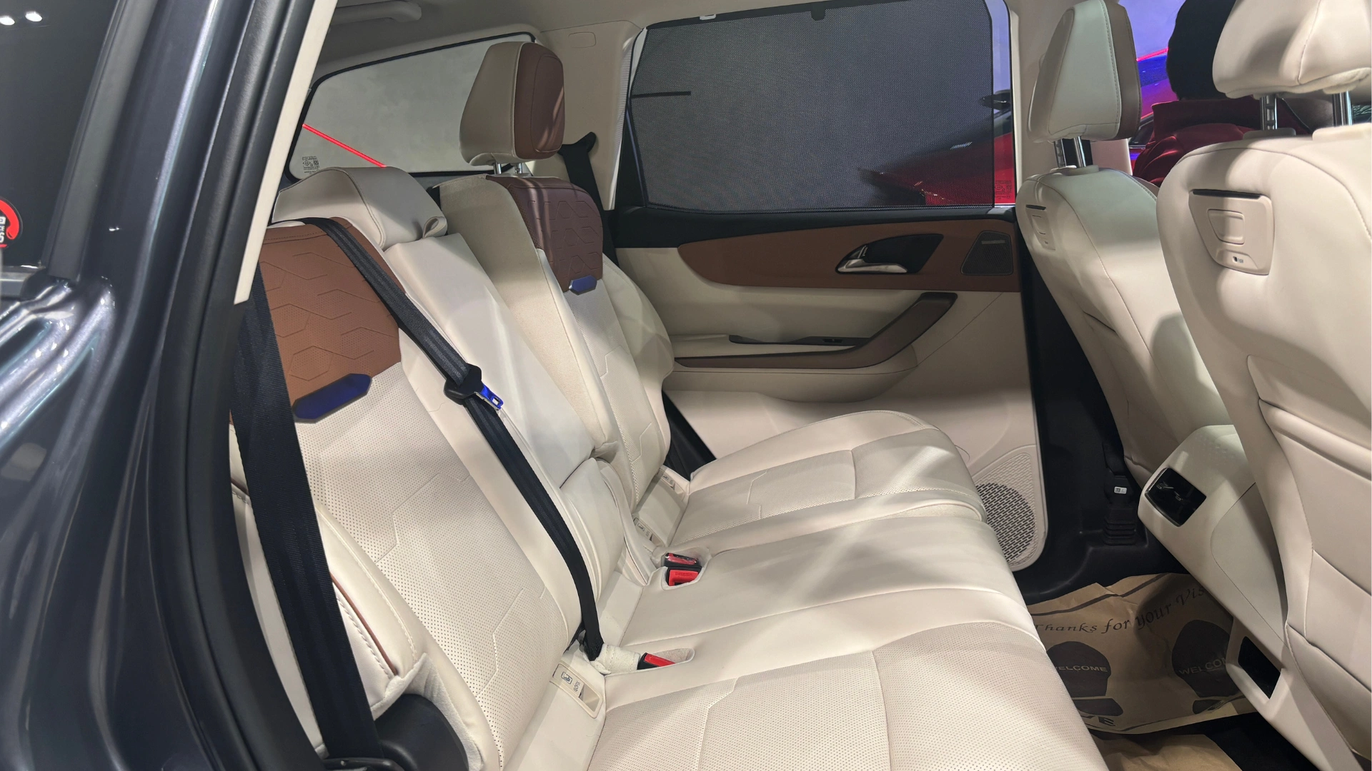 Mahindra XUV 7XO Second row