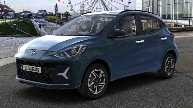 Hyundai Grand i10 NIOS Aqua Teal Exterior Front Side View