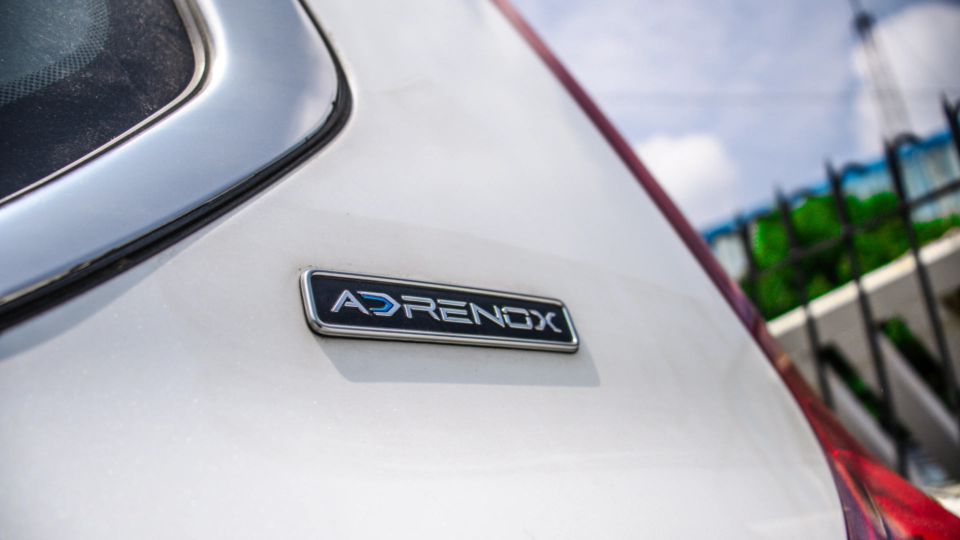 Scorpio N White adrenox badge