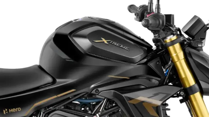 Hero Xtreme 250R Front and Tank View