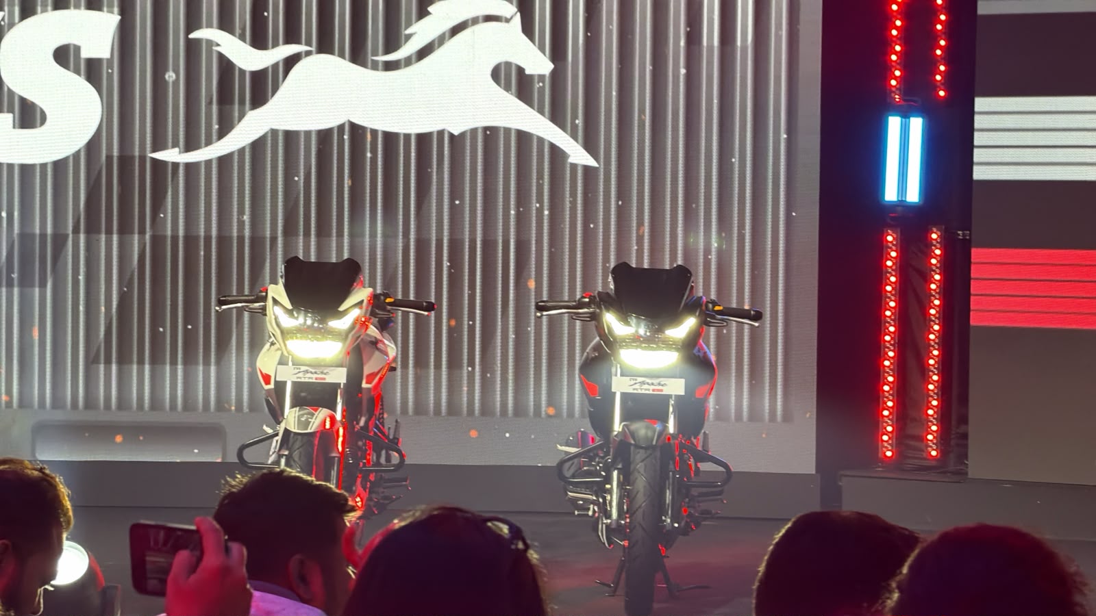 TVS Apache RTR 160 and RTR 160 4V Launched at Rs 1.27 Lakh and Rs. 1.41 Lakh Image