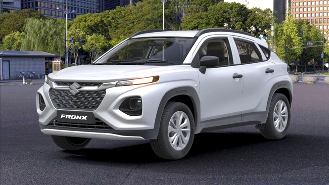 Maruti Suzuki Fronx Sigma Artic White Front Side View