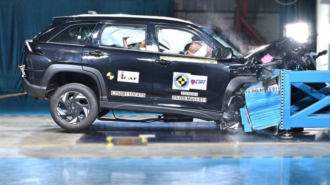 Maruti victoris crash test