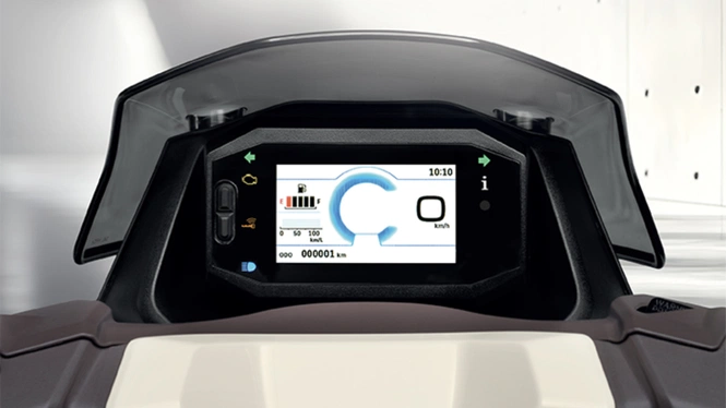 Suzuki Burgman Street 2026 TFT Display