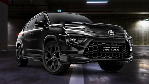 Toyota Introduces Aero Black Edition Package for Hyryder at Rs 31,999 Image