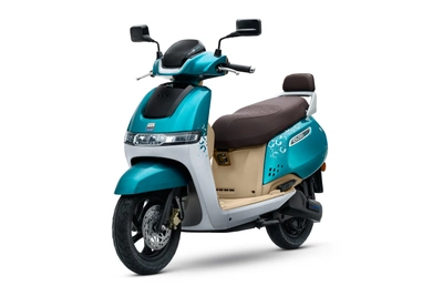 TVS iQube Base Variant Gets a Bigger Battery at Rs 1.16 Lakh, But There Are Catches