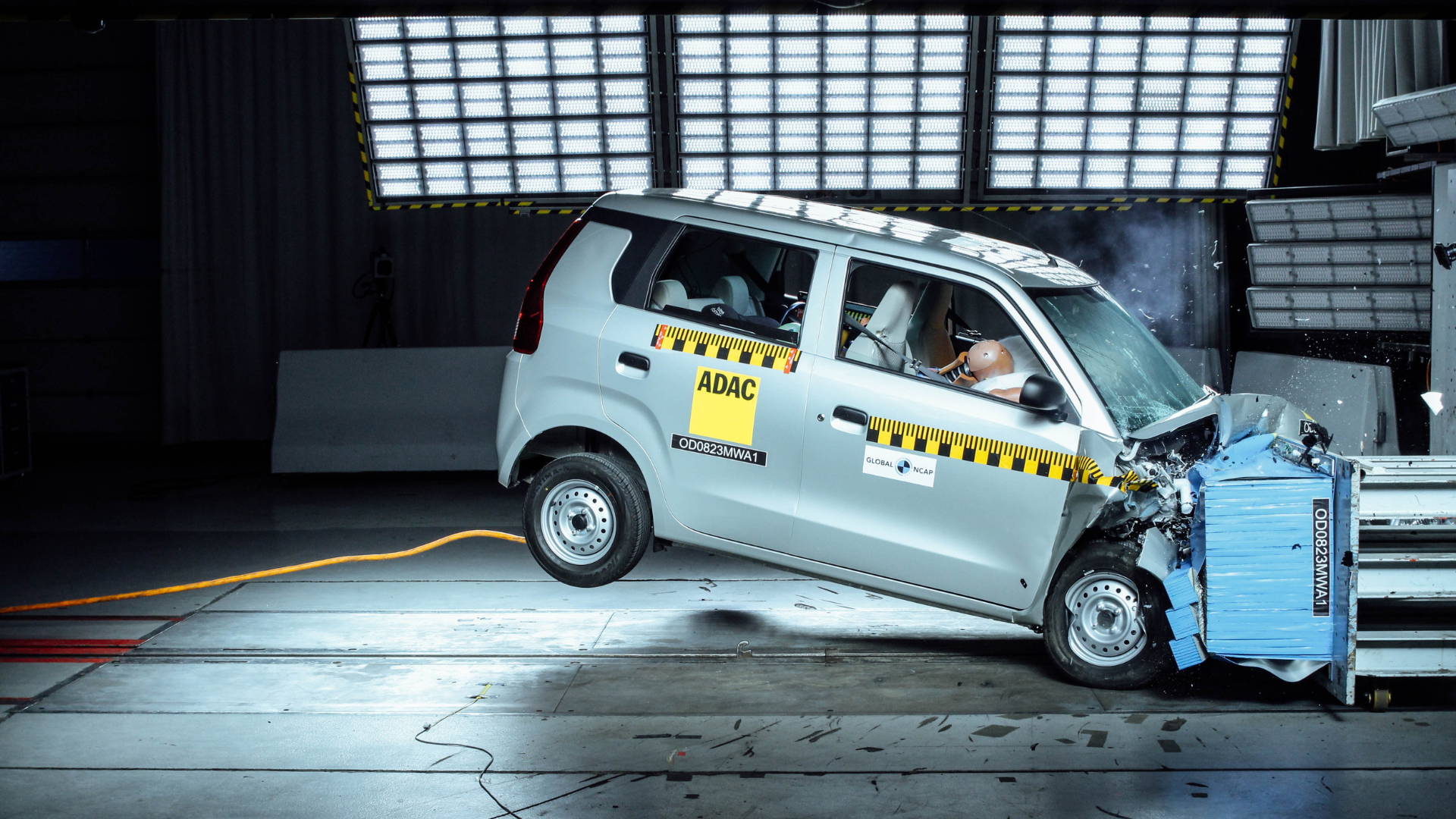 wagon r crash test