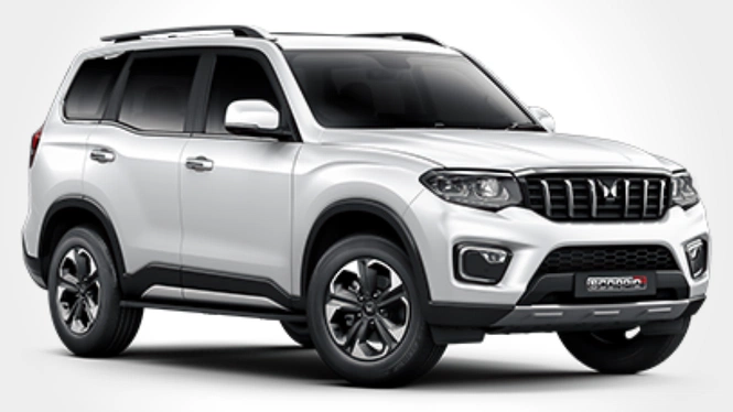 Mahindra Scorpio N Z8T in Everest White