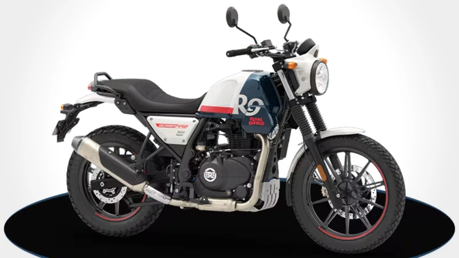 Scram 440 in white and blue