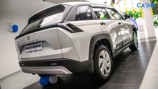 victoris lxi cng rear