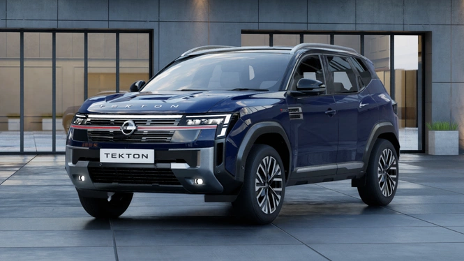 Nissan Tekton Tekna+ Indigo Blue & Onyx Black Exterior Front Side View