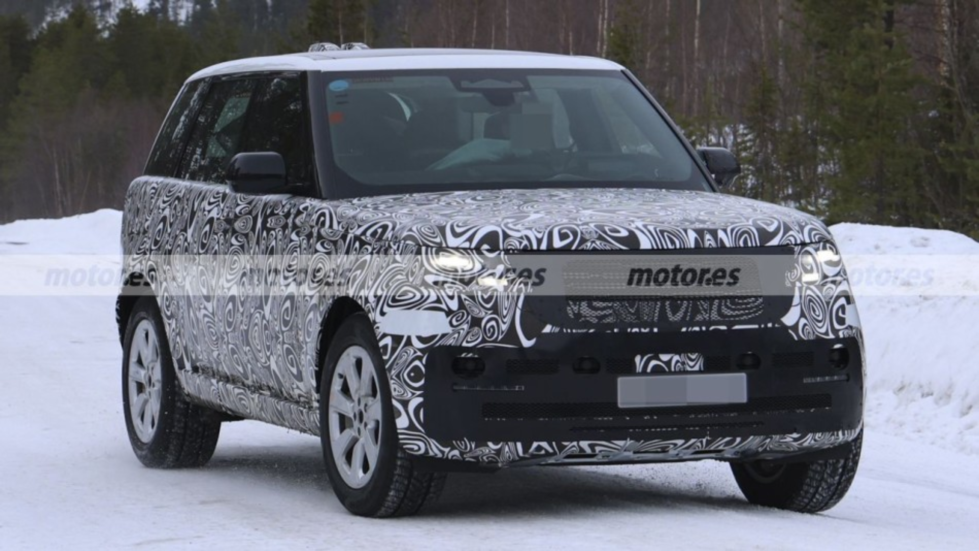 27 Range Rover Range Rover 2027 Facelift Spied Testing - Key Details | Carhp India