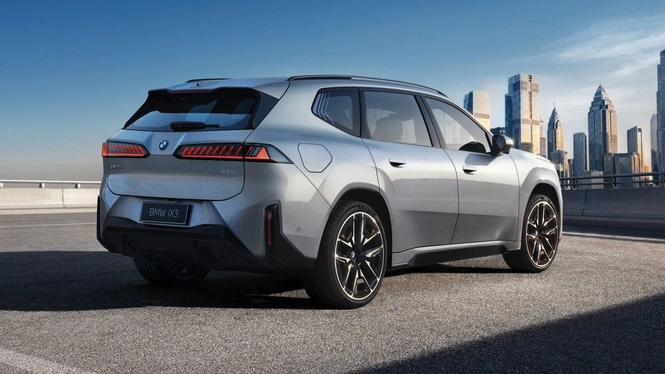 BMW iX3 long-wheelbase version - exterior rear view