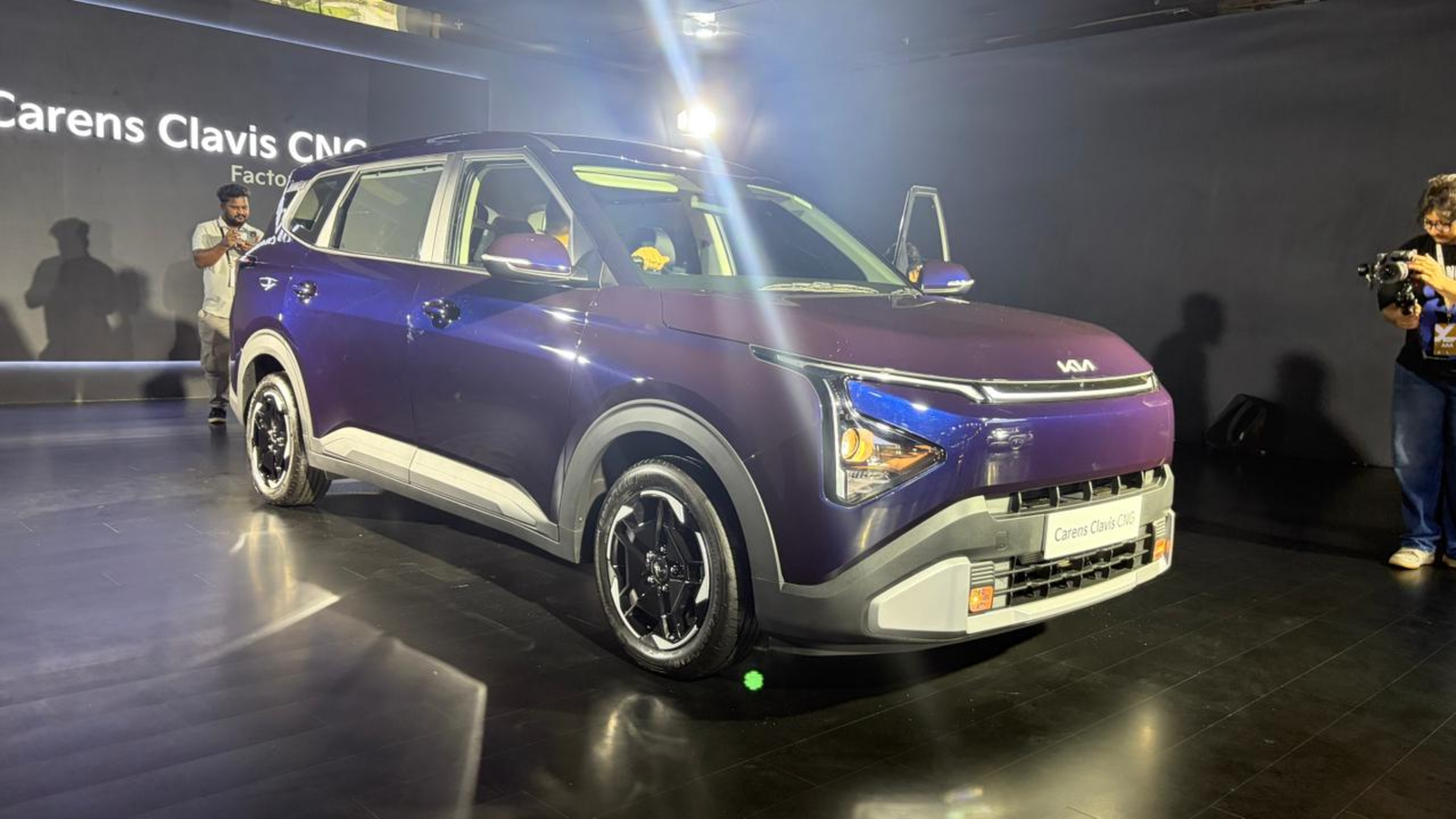 Kia Carens and Carens Clavis CNG Variants To Launch Soon Image