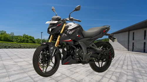 Bajaj Pulsar N160 Gets New Variant With Gold USD Forks & Single Seat At ₹1.22 Lakh Image