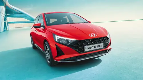 Every Car With a Sunroof Under ₹15 Lakh Image