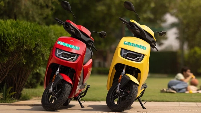 Hero Vida VX2 GO in red and yellow
