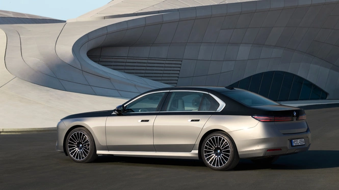 New 2026 BMW 7 Series 