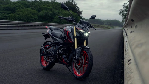 Bajaj Pulsar N160 S and N160 SS Launched at ₹1.33 Lakh and ₹1.42 Lakh with a 4-Valve Engine Image