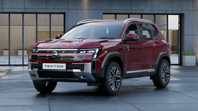 Nissan Tekton N-Connecta Flare Garnet Red Exterior Front Side View