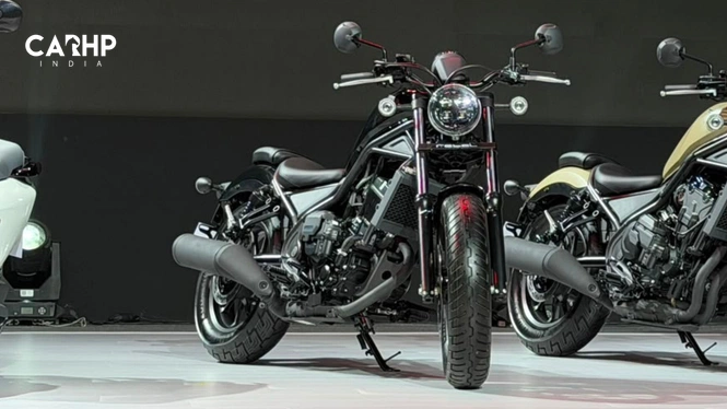 Honda Rebel 300 in black