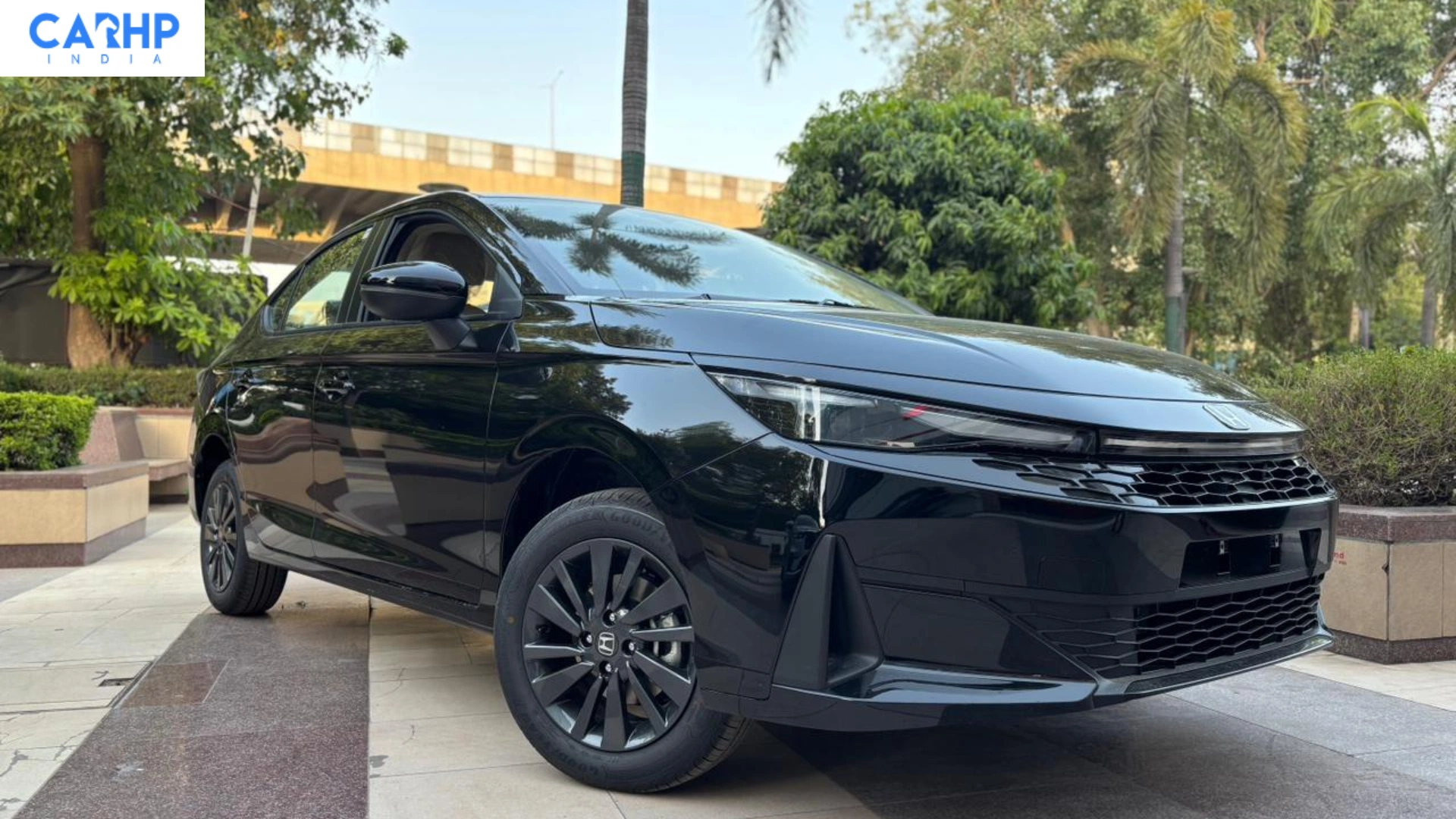 Honda city facelift V CVT in black front