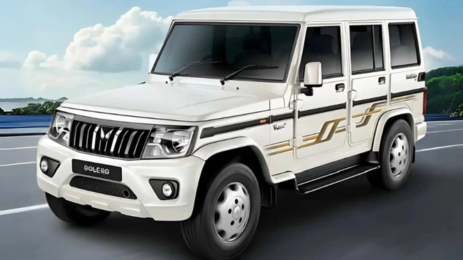 White Mahindra Bolero